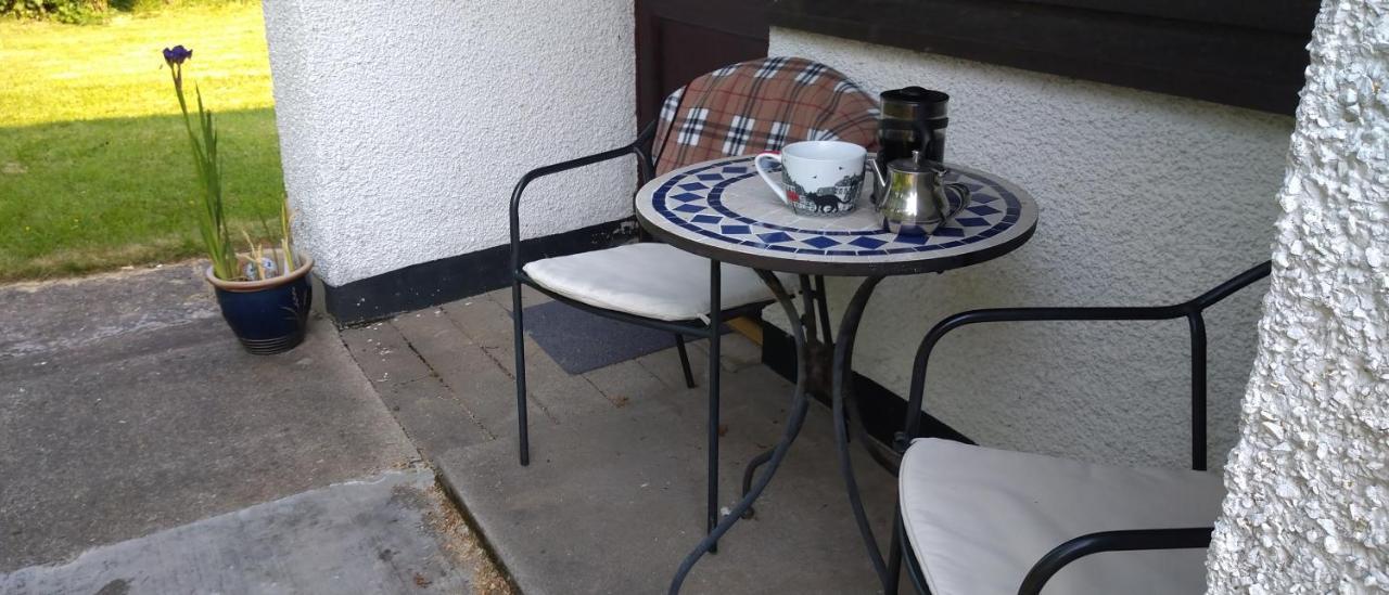 Aquila Retreats Acomodação com café da manhã Comrie Exterior foto